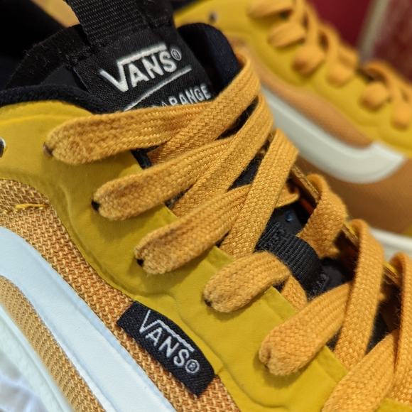 Vans UltraRange - Picture 2 of 11